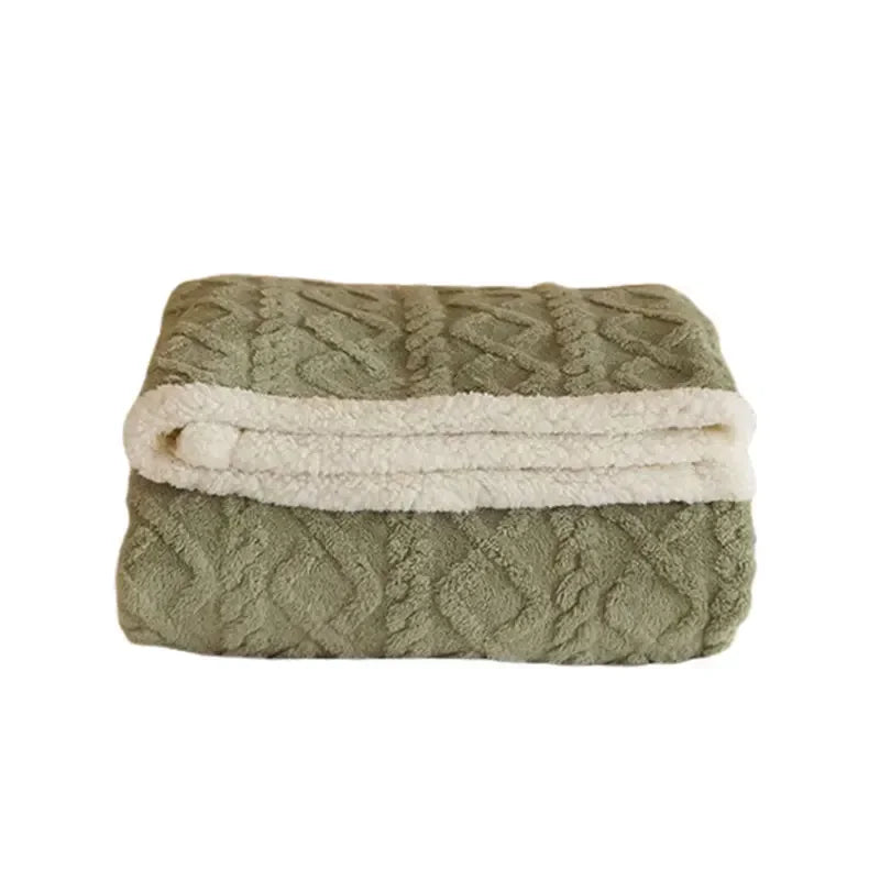 Thick Winter Lambswool Blanket – Sherpa Fleece Throw Blanket for Couch & Bed, Warm & Cozy, 4 Sizes – WarmWool