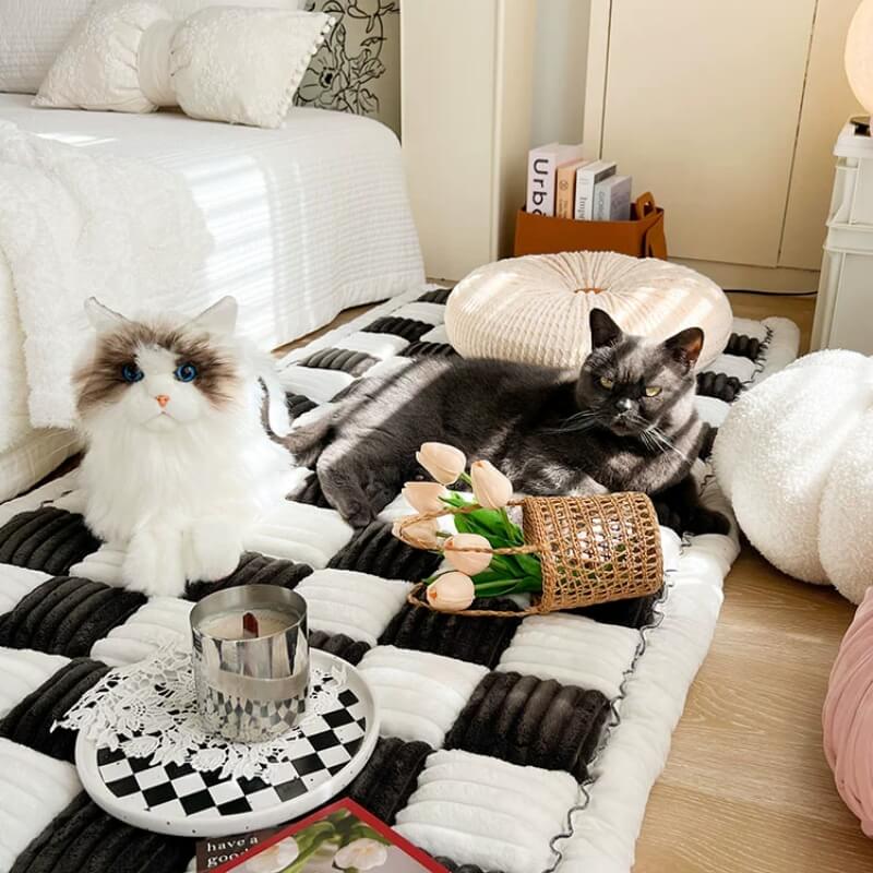 Soft Pet Blanket – Chenille Couch Cover for Dogs & Cats, Non-Slip Furniture Protector, Machine Washable – CozyCover Black White