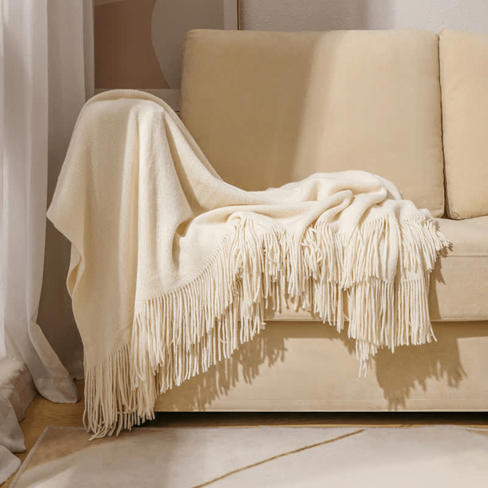 Chunky Knit Throw Blanket with Fringe – Soft Acrylic Decorative Blanket for Couch & Bed, 12 Colors, 2 Sizes Natural