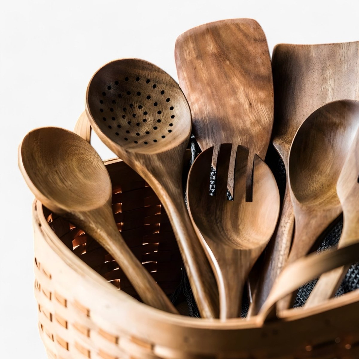 Wooden Kitchen Utensil Set | Sustainable and Elegant