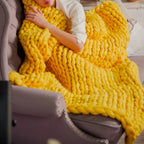 DIY Chunky XL Wool Yarn 1000g (2.2 lb) – Super Bulky Arm Knitting Yarn for Chunky Knit Blankets & Cushions – LuxeWool Yellow 1000g