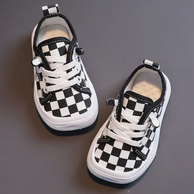 Roque | Ergonomic Barefoot Sneakers for Kids Schwarz-Weiß