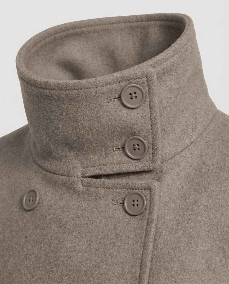 Dôre | Modern and Warm Short Jacket with High Collar