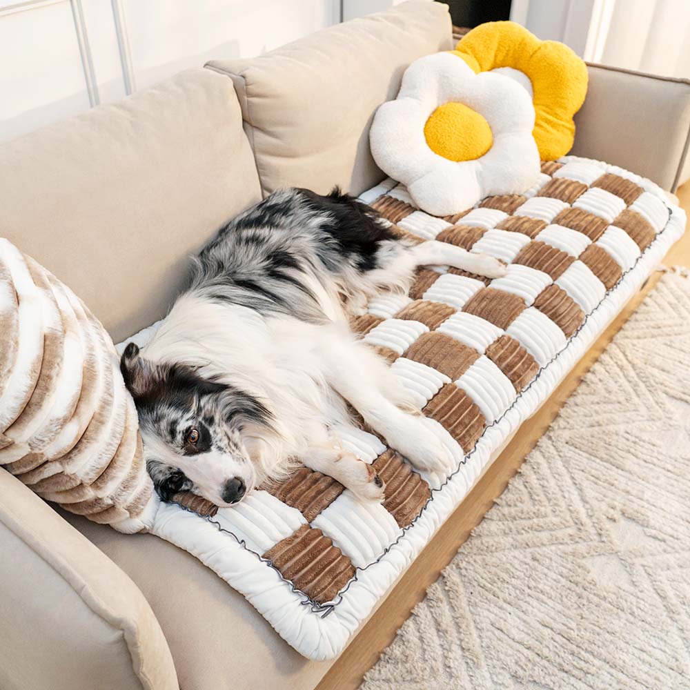 Soft Pet Blanket – Chenille Couch Cover for Dogs & Cats, Non-Slip Furniture Protector, Machine Washable – CozyCover Brown and White