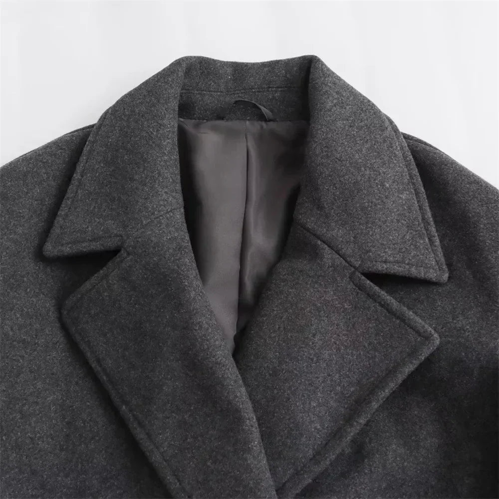 Maison Munich | Warmer Winter Coat with Elegant Design 7