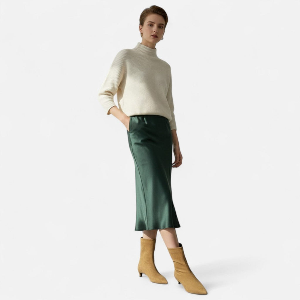 Old World | Women's Pointed Toe Ankle Boots with Low Vintage Heel 4