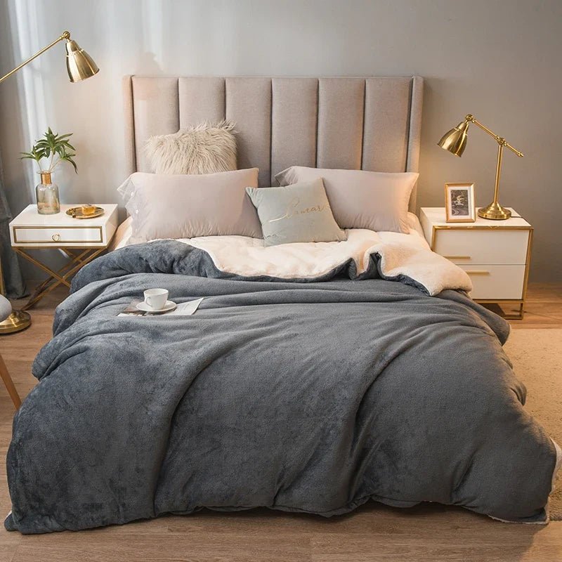 Double-Sided Flannel & Fleece Throw Blanket – Soft Warm Blanket for Bed and Couch, 12 Colors, 5 Sizes