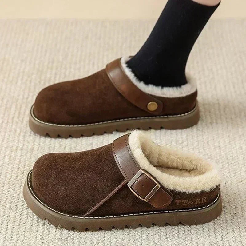 Women's Warm Clogs – Fleece Lined Winter Slippers & Mules with Soft Lining, Brown, EU 35–43 – Isana Dark Brown