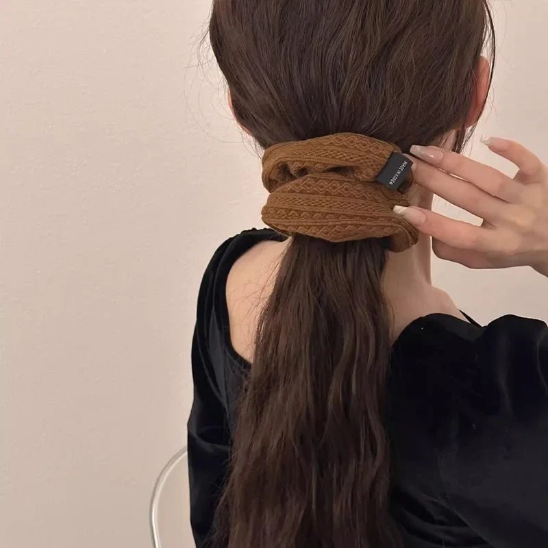 Luna | Vintage Knit Pattern Hair Scrunchie for Women & Girls - Oversized Knitted Elastic Hair Tie & Sweet Retro Ponytail Holder Fashion Hair Accessory