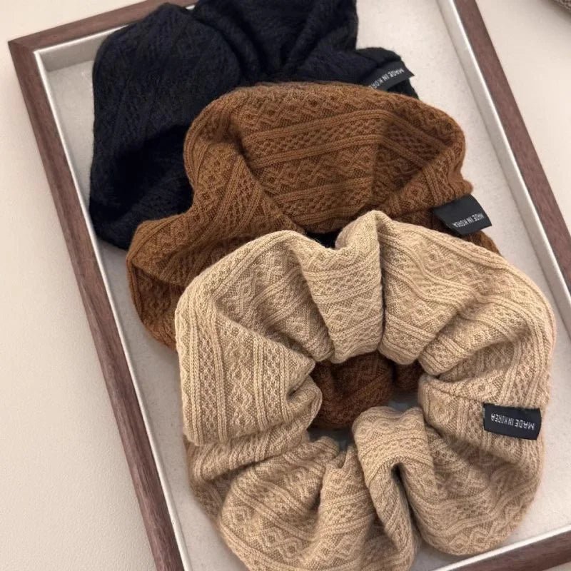 Luna | Vintage Knit Pattern Hair Scrunchie for Women & Girls - Oversized Knitted Elastic Hair Tie & Sweet Retro Ponytail Holder Fashion Hair Accessory