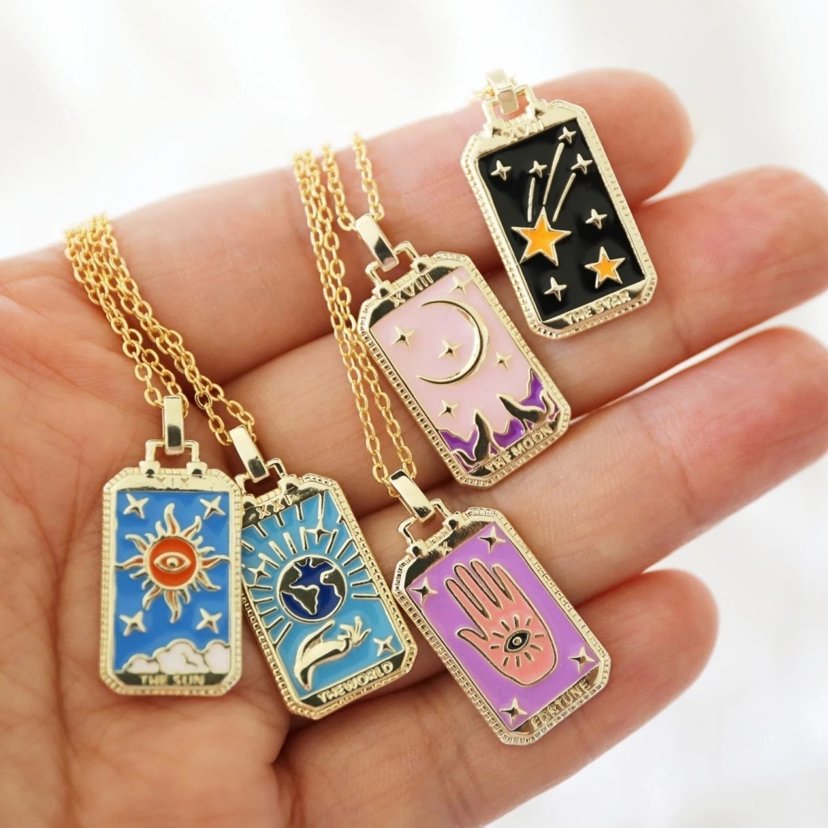Tarot Card Necklace – Stainless Steel Tarot Pendant Necklace, Sun, Moon, Star & World, Each with Its Own Meaning – Amore