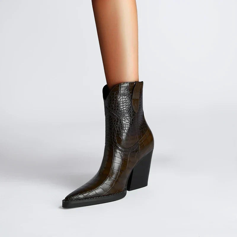Dôre | Boots For Women | Ankle Height With Block Heel