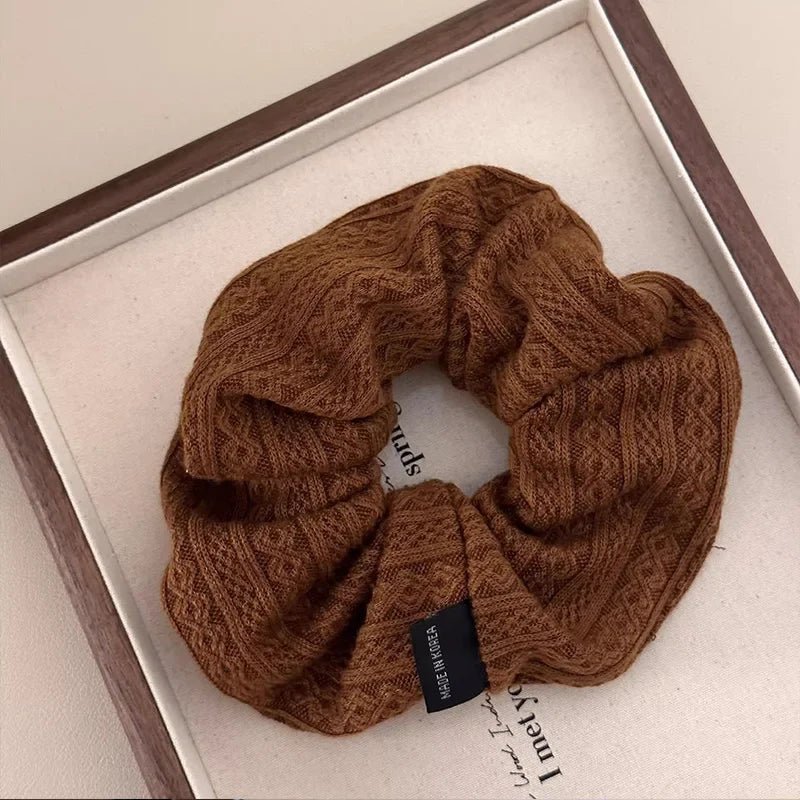 Luna | Vintage Knit Pattern Hair Scrunchie for Women & Girls - Oversized Knitted Elastic Hair Tie & Sweet Retro Ponytail Holder Fashion Hair Accessory Brown