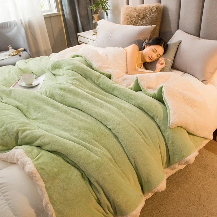 Double-Sided Flannel & Fleece Throw Blanket – Soft Warm Blanket for Bed and Couch, 12 Colors, 5 Sizes Light Green