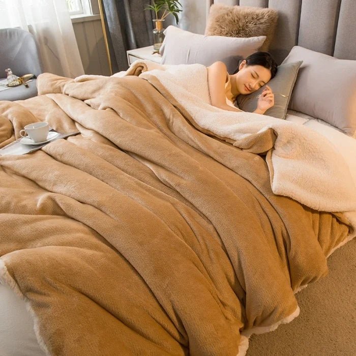 Double-Sided Flannel & Fleece Throw Blanket – Soft Warm Blanket for Bed and Couch, 12 Colors, 5 Sizes Camel