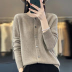 Solis | Women’s Cardigan | Round Neckline Knitted Light Brown
