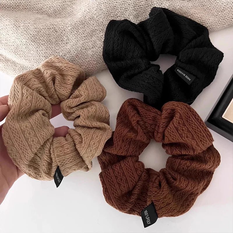 Luna | Vintage Knit Pattern Hair Scrunchie for Women & Girls - Oversized Knitted Elastic Hair Tie & Sweet Retro Ponytail Holder Fashion Hair Accessory