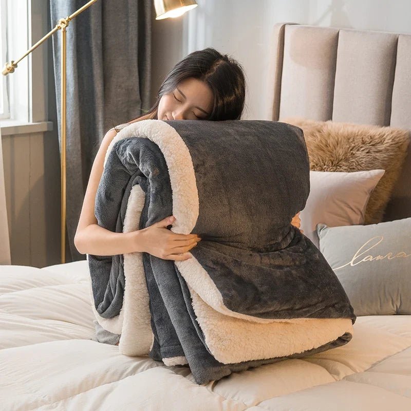 Double-Sided Flannel & Fleece Throw Blanket – Soft Warm Blanket for Bed and Couch, 12 Colors, 5 Sizes