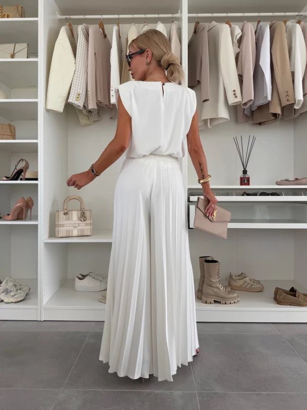 Women’s Two-Piece Set with Sleeveless Top and Pleated Wide-Leg Pants 4