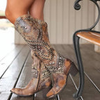 Dōre | Women's cowboy boots with studs and block heel | Stylish brown
