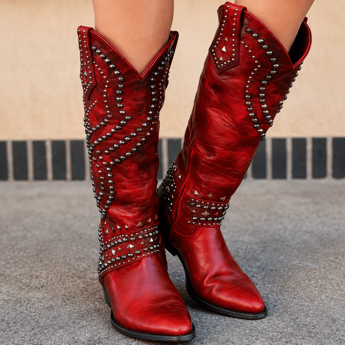 Dōre | Dámské kovbojské kozačky s cvočky a širokým podpatkem | Stylové