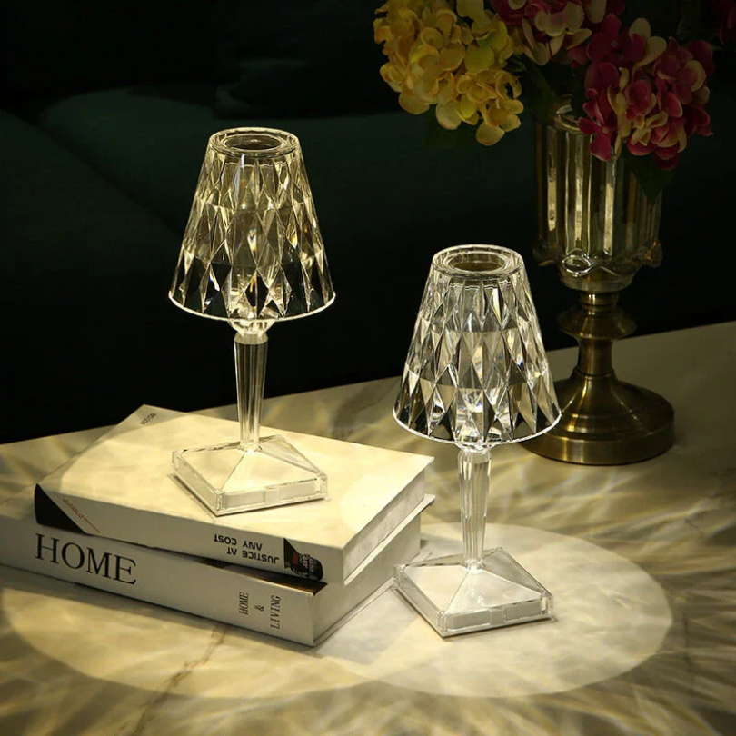 Chic Table Lamp with Crystal Design - CrystalLuxe