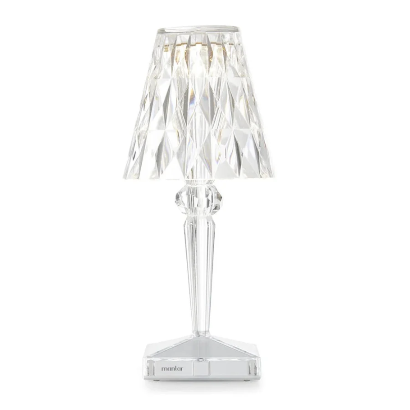 Chic Table Lamp with Crystal Design - CrystalLuxe
