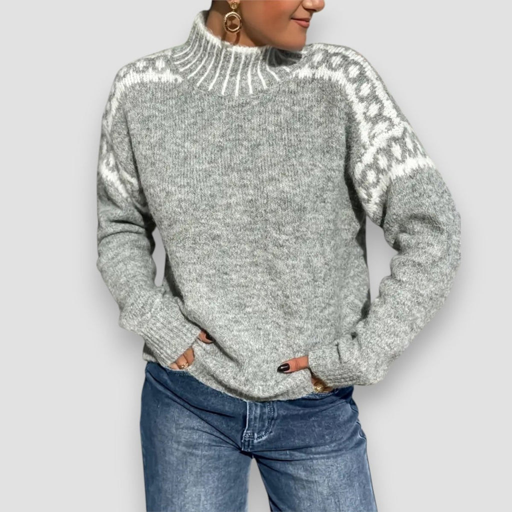Roque | Women’s Sweater | Patterned Shoulders Light Gray
