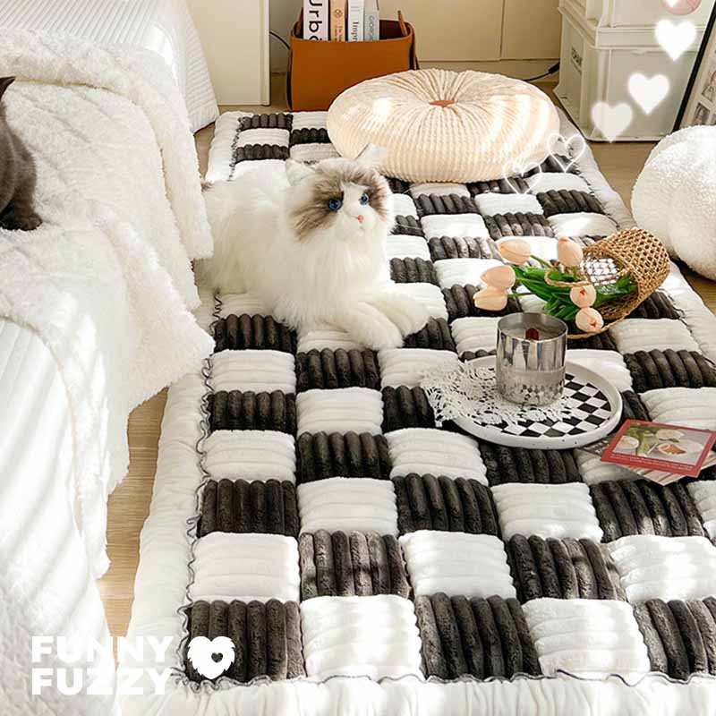 Soft Pet Blanket – Chenille Couch Cover for Dogs & Cats, Non-Slip Furniture Protector, Machine Washable – CozyCover