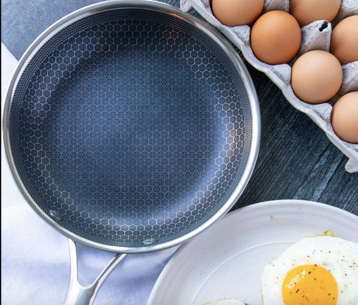 Stainless Steel Non-Stick Frying Pan – Scratch-Resistant Honeycomb Skillet, 7-Ply, Induction & Oven Safe, PFOA-Free