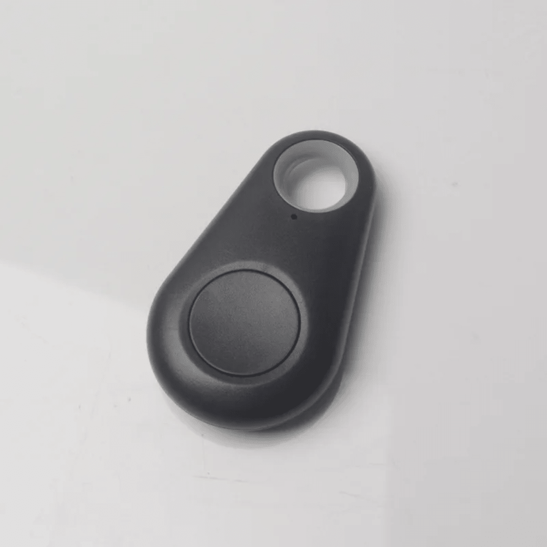 GPS Tracker with Live Tracking – Mini Tracker for Kids, Pets, Luggage & Valuables with App, 5 Colors – SafeTrack